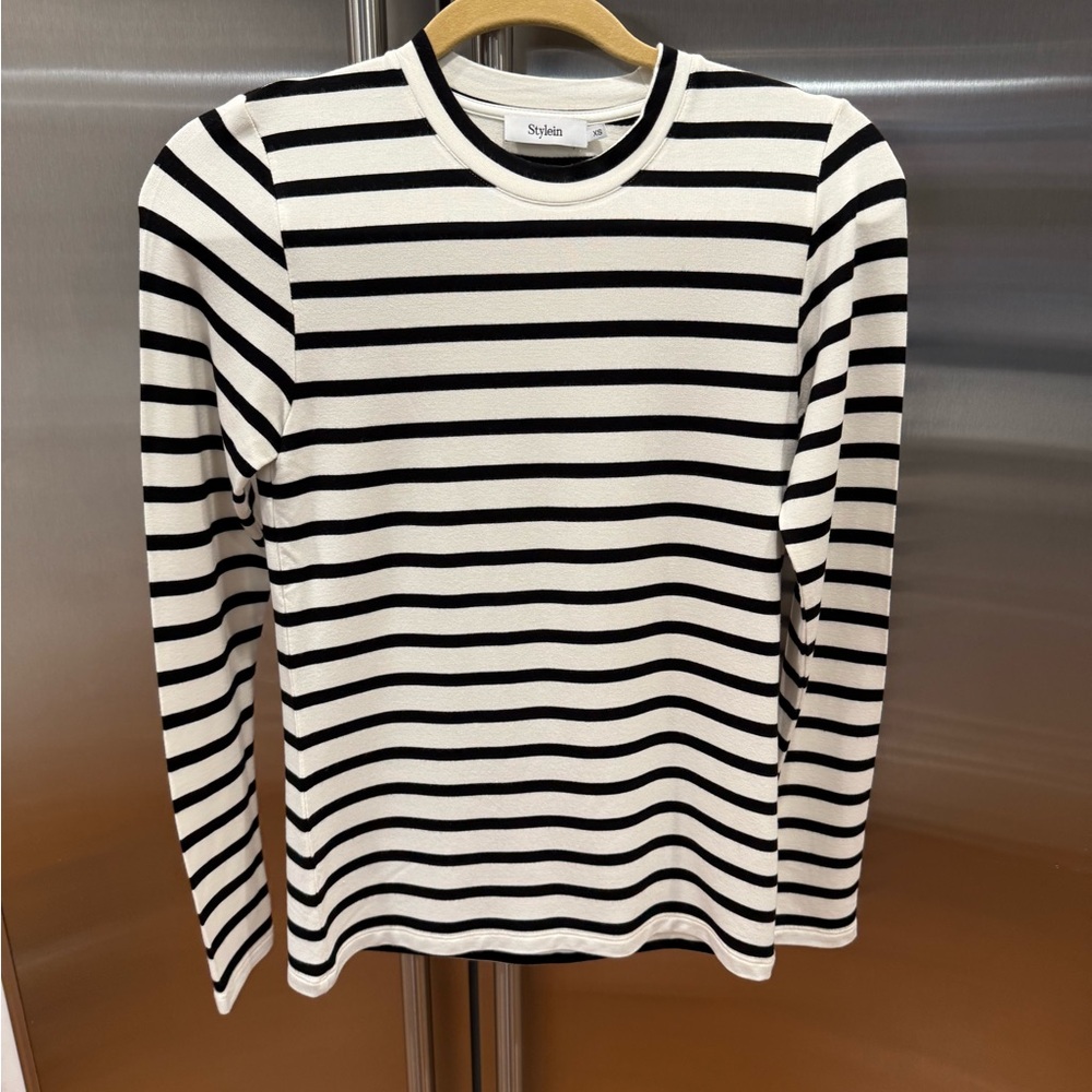 Stylein Striped Long Sleeve Tee